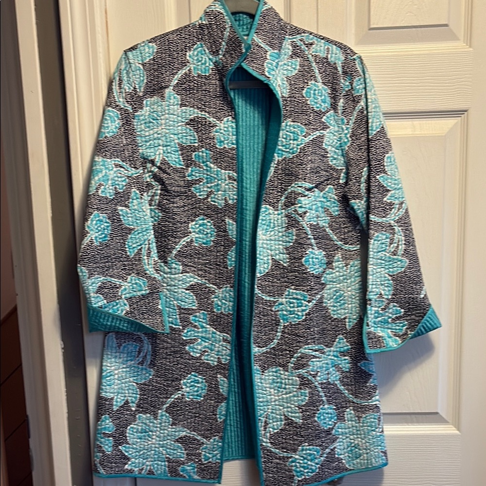 Patty Kim Quilted Floral Pocket Jacket‎ Blue and White Flowers - Picture 2 of 4